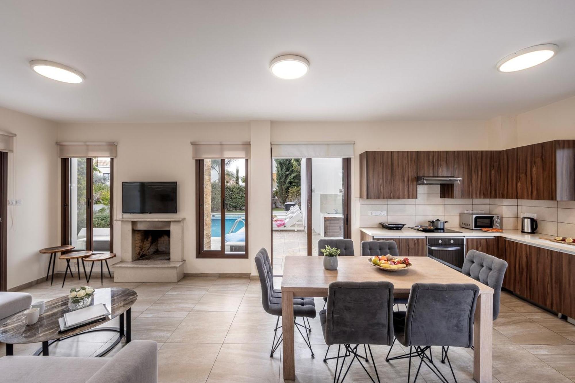Villa Ionion H32 *