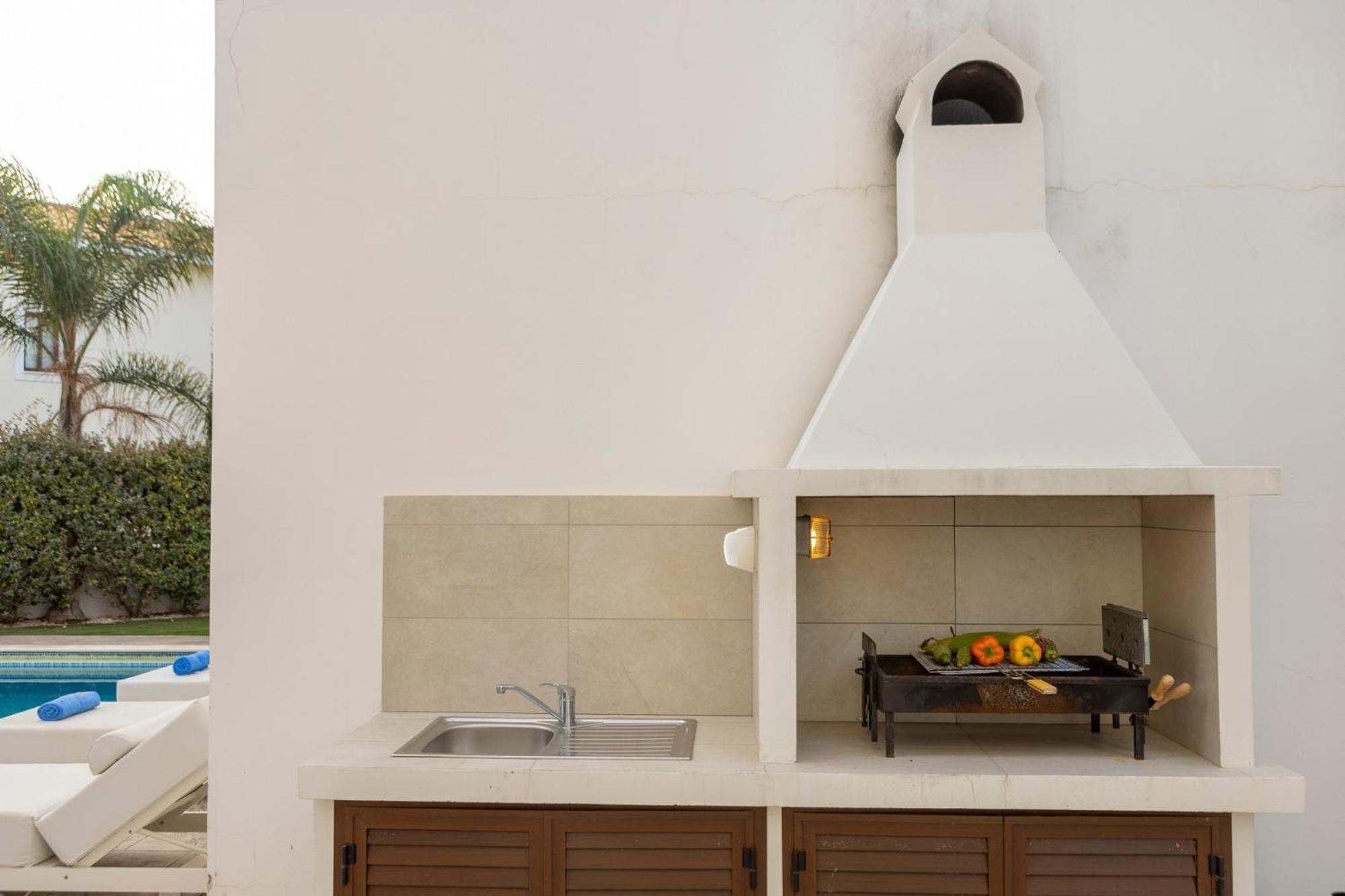 Ionion H32 Villa