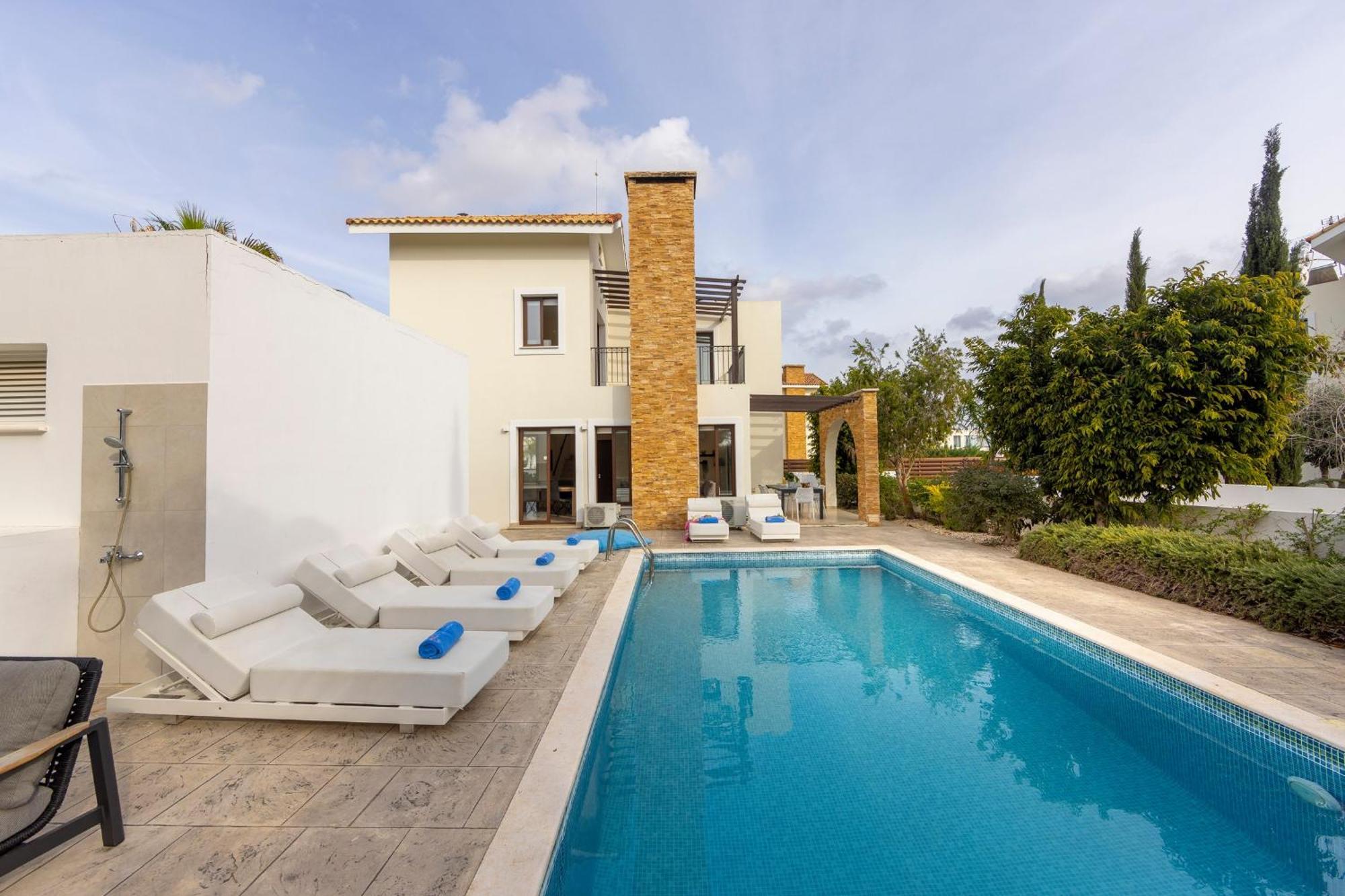 Ionion H32 Villa *
